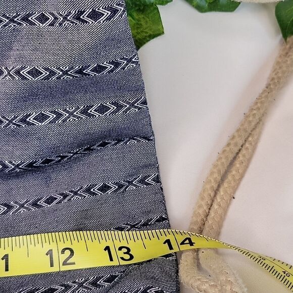 Dakine. Drawstring Backpack. OSFA. EUC - Picture 8 of 10